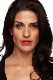 Rachel de la Torre as Cordelia in Gold Raiders 2024