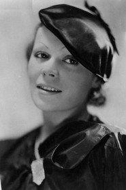 Ali Ghito as Hanna in Eight Girls in a Boat 1932