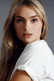 Aurélie Pons as Marjorie in Champion 2022