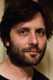 Michaël Bier as Stéphane in Sauvons les meubles 2025