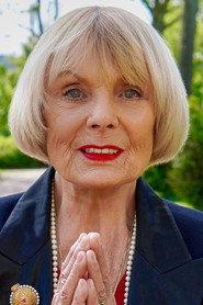 Karyn von Ostholt as Oma Rosa in Rescue Rabbit 2014