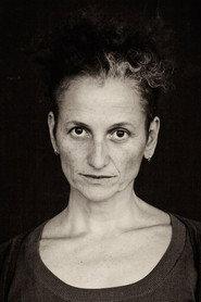 Vera Mantero as Guarda Prisional in Veneno Cura 2008