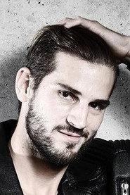 Kristián Pekar as Kleant in Lakomec 2020