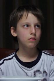 Márton Csukás as Andor in En passant 2015