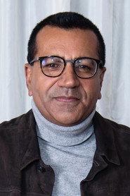 Martin Bashir as Interviewer in Mike Bassett: England Manager 2001