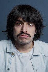 Tomas Limansky as Miguel in El novio de mamá 2025