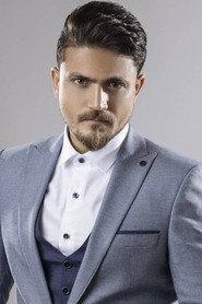 Haitham Saaed as أشرف in The Glimpse 2012