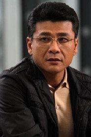 Shan Baozhong as Attending Physician in The Sun Rises on Us All 2025
