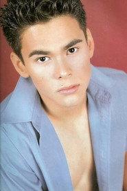 Paul Visut Carey as Totsapark in Curse of the Sun 2004
