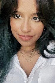 Mariela Gastón as Amiga Celular in Who Gives a S***?! 2023