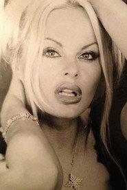 Lenka Lanci as Natasha in Il segreto del giaguaro 2000