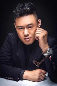Gao Chuan as He Xiaowen in Good People in Rizhao 2011