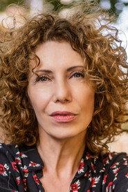 Angela Zandbergen as Anna La Rosa in Capo di Famiglia 2017