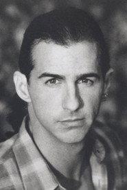 Robert Kubilos as Claudio in Fotonovela 2008