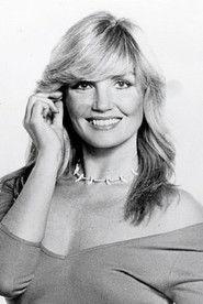 Sue Vanner as Ana (as Sue Wanner) in Curse of the Black Cat 1977