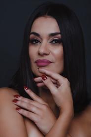 Ana Cláudia Vaz as  in Close 2001