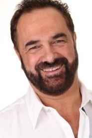 Mario Simard as L'ami de Maya in Cassy 2019