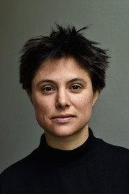 Mariananda Schempp as Sasha in nur wir nicht 2024