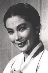 Kim Hye-jeong as Queen Jin-seong in A Thousand Year-Old Fox 1969