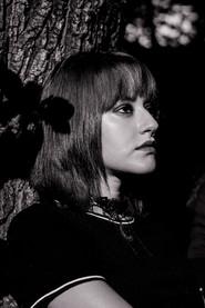 Anna Priscila Brandão as Bruxa 2 in Tulipas 2022