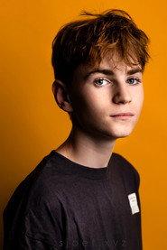 Duco Bunschoten as Deon in Mom's Secret 2025