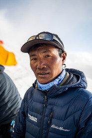 Pasang Tenzing Sherpa as Self in Sherpa 2015