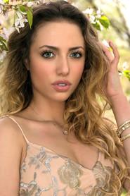 Sydney Sweeney as Lila in Yield 2020