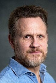 Jakob Fahlstedt as Security Guard Magnus in A Swedish Defence 2021