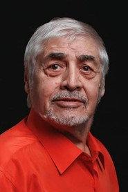 Guzh Manukyan as Mihran in Star of Hope 1978