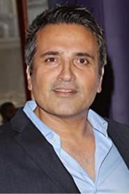 Adrian Askarieh as Himself in Movie Trailers: A Love Story 2020