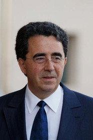 Santiago Calatrava as Himself in The Socialist, the Architect and the Twisted Tower 2007