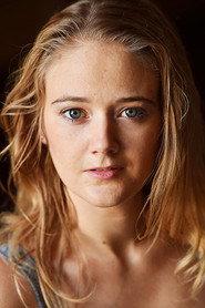 Amber Erwin as Taryn in No Sin Unpunished 2019