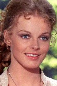 Yanti Somer as Meela in War of the Planets 1977