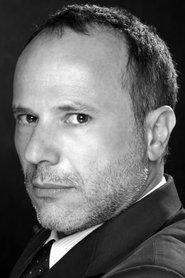 Alessandro Fabrizi as Rodolfo in The Burnt Orange Heresy 2020