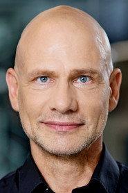 Carsten Sparwath as  in Neon Heart 2018