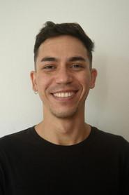 Muntaser Khalil as Self / Antônio in 2plus1