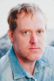 Marc Séguin as Lui-même in L'homme de l'Isle 2018