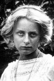 Vibeke Krøyer as Ms. Elsie Walken in Spiritisten 1916