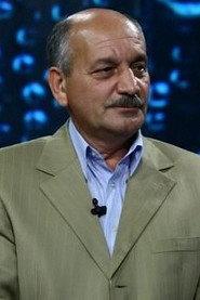 Ramiz Azizbeyli as Amirgulu in Garden Season 1985