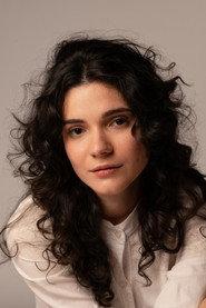 Alana Oliveira as Luiza in Recanto dos Ribeiros