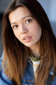 Emma Duchesneau as Halle in Princess Halle and the Jester 2024