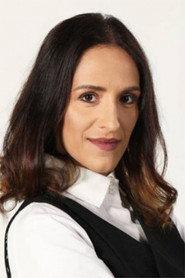 Mara Konstantinou as Kikitsa in Vourate Geitonoi: The Movie 2019