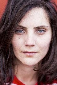 Pauline Bertani as Me Karine Keller in La Loi de Julien, Le bon fils 2017