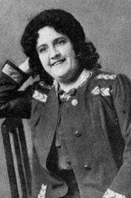 Gusta Chrispijn-Mulder as Juffrouw Wouwelman in Malle gevallen 1934