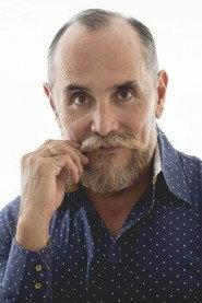 Amancio Orta as Carlo in KANEK 2025