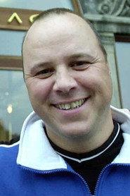 Kristian Borregaard as Kapelmester in Finn & Co. 2002