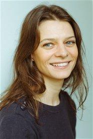 Anna Cervinka as Léa in The New Toy 2022
