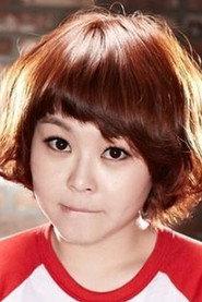 Kim Hyun-jung as Ian's Assistant in Clytaemnestra 2021