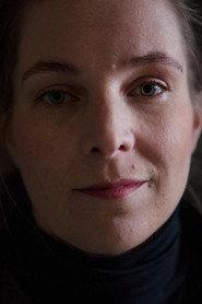 Okku Nuutilainen as Nainen parturissa in Thomas 2009