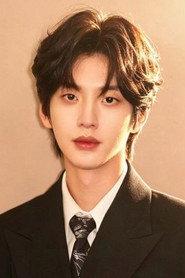 Wei Zun as Fengzi in Looking Up 2019